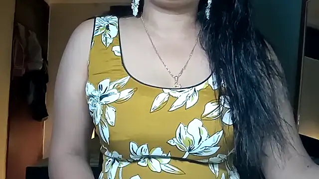 horny milf couple online show from June 13, 2026, 7:45 pm