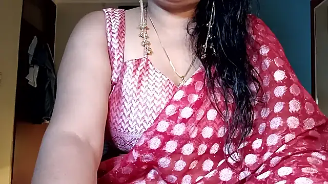 horny milf couple online show from June 28, 2026, 7:31 pm