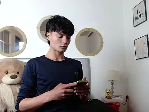 alex russo   online show from October 9, 2025, 3:48 am