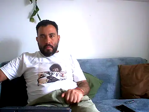 Snapshot of Domfetishx chatting on October 5, 2025, 6:06 pm Domfetishx online show from October 5, 2025, 6:06 pm