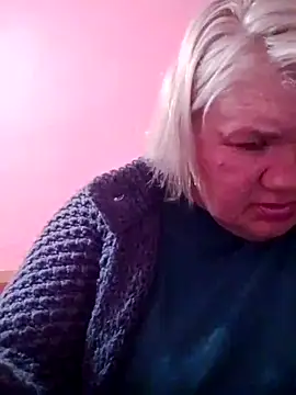 LusiyaGold5 online show from October 11, 2025, 6:39 pm