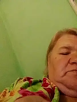 LusiyaGold5 online show from November 24, 2025, 9:14 pm