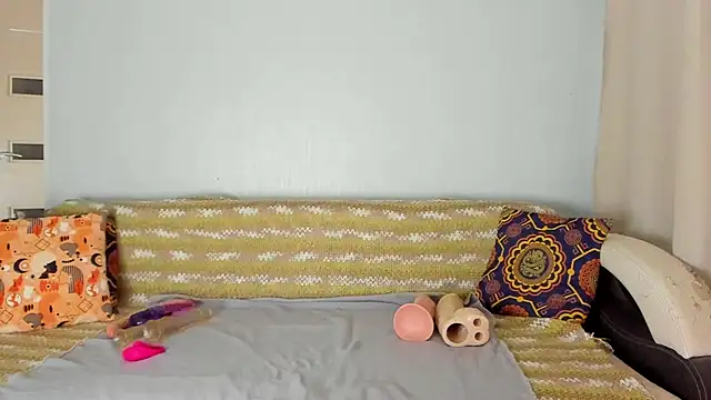 Amalia Mio online show from November 30, 2025, 8:07 am