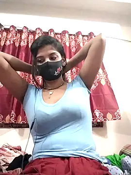 Snapshot of Queen-Any chatting on October 7, 2025, 6:05 pm Queen-Any online show from October 7, 2025, 6:05 pm