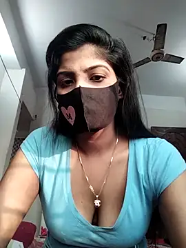 Snapshot of Queen-Any chatting on November 13, 2025, 10:03 am Queen-Any online show from November 13, 2025, 10:03 am