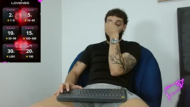 angel kyrozz online show from November 20, 2025, 7:13 pm