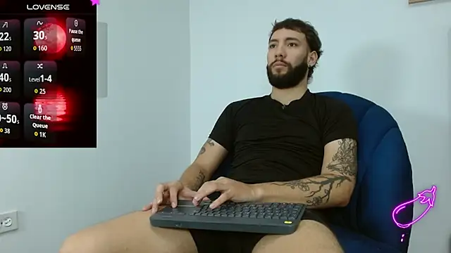 angel kyrozz online show from November 24, 2025, 7:13 pm