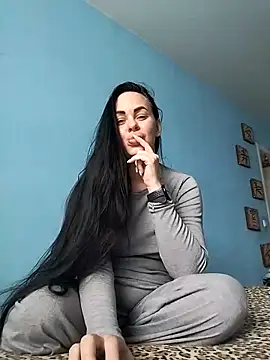 Snapshot of Stefaniyaxq chatting on October 19, 2025, 9:21 am Stefaniyaxq online show from October 19, 2025, 9:21 am