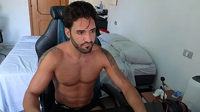 Snapshot of Al3xox02 chatting on July 30, 2026, 10:25 am Al3xox02 online show from July 30, 2026, 10:25 am