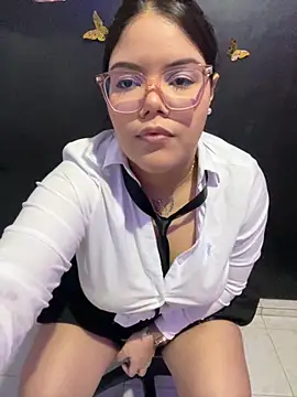 Snapshot of GabrielleMarsh1 chatting on October 8, 2025, 1:58 am GabrielleMarsh1 online show from October 8, 2025, 1:58 am