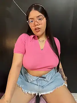 Snapshot of GabrielleMarsh1 chatting on November 16, 2025, 2:39 am GabrielleMarsh1 online show from November 16, 2025, 2:39 am