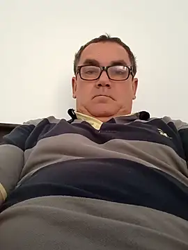 Snapshot of Alfred_00000 chatting on December 15, 2025, 4:55 pm Alfred 00000 online show from December 15, 2025, 4:55 pm