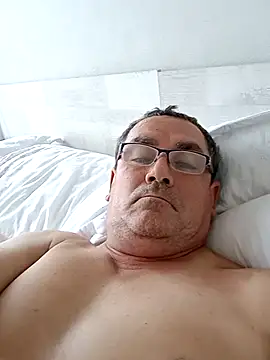 Snapshot of Alfred_00000 chatting on April 11, 2026, 9:30 pm Alfred 00000 online show from April 11, 2026, 9:30 pm