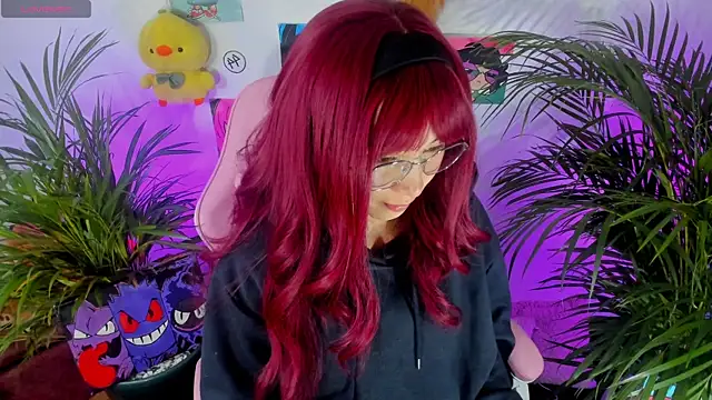 Snapshot of aiko_o0 chatting on October 25, 2025, 10:45 am aiko o0 online show from October 25, 2025, 10:45 am