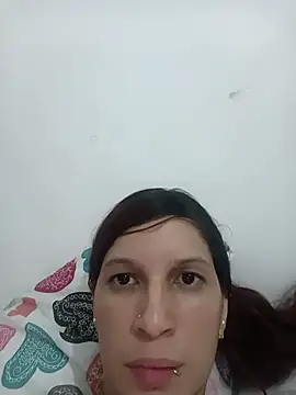 Snapshot of Mariana08andDiego chatting on November 26, 2025, 2:12 am Mariana08andDiego online show from November 26, 2025, 2:12 am