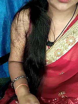 Snapshot of Rashmi_011 chatting on May 12, 2026, 11:46 pm Rashmi 011 online show from May 12, 2026, 11:46 pm