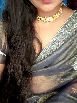 Snapshot of Rashmi_011 chatting on June 3, 2026, 12:35 am Rashmi 011 online show from June 3, 2026, 12:35 am