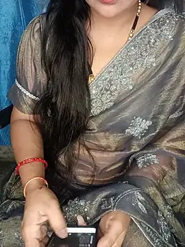 Snapshot of Rashmi_011 chatting on June 7, 2026, 12:37 am Rashmi 011 online show from June 7, 2026, 12:37 am
