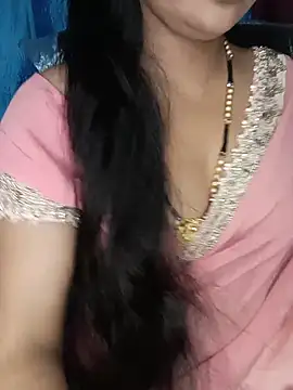 Snapshot of Rashmi_011 chatting on June 9, 2026, 12:44 am Rashmi 011 online show from June 9, 2026, 12:44 am