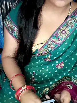 Snapshot of Rashmi_011 chatting on June 10, 2026, 12:44 am Rashmi 011 online show from June 10, 2026, 12:44 am