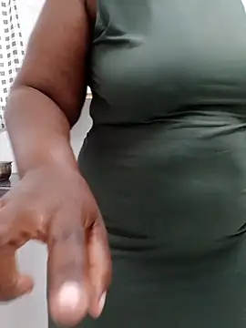 Snapshot of Bigboobsbooty chatting on March 4, 2026, 1:17 pm Bigboobsbooty online show from March 4, 2026, 1:17 pm