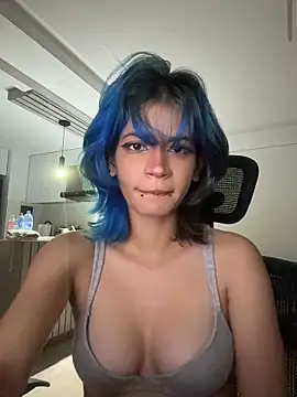 sukulaurens online show from May 5, 2026, 4:53 am