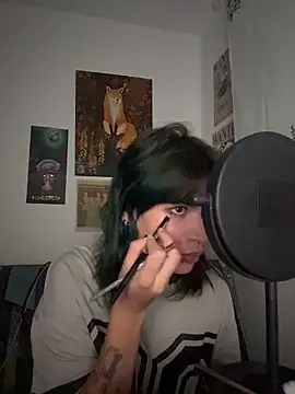 sukulaurens online show from June 14, 2026, 7:54 am