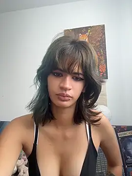 sukulaurens online show from June 18, 2026, 6:01 pm