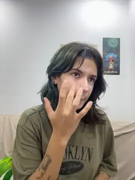 sukulaurens online show from July 8, 2026, 3:00 am