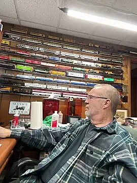 Jcaspen online show from April 24, 2026, 12:51 pm