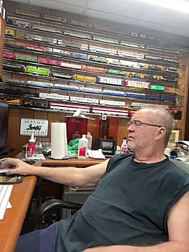 Jcaspen online show from April 25, 2026, 1:14 pm