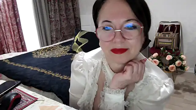 Snapshot of Arisa5000 chatting on May 5, 2026, 6:54 am Arisa5000 online show from May 5, 2026, 6:54 am