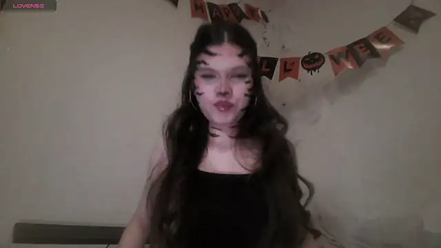 Snapshot of AlmetaBradicich chatting on October 31, 2025, 5:19 am AlmetaBradicich online show from October 31, 2025, 5:19 am