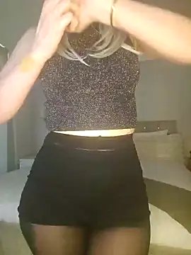 mshiddendesire online show from October 6, 2025, 11:18 am