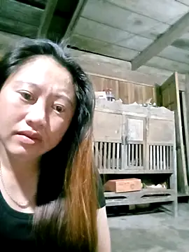 Snapshot of Ducky27021991 chatting on December 17, 2025, 10:38 pm Ducky27021991 online show from December 17, 2025, 10:38 pm