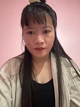 TrangNemo online show from November 24, 2025, 12:21 am