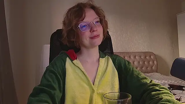 emymayy online show from June 22, 2026, 3:08 am