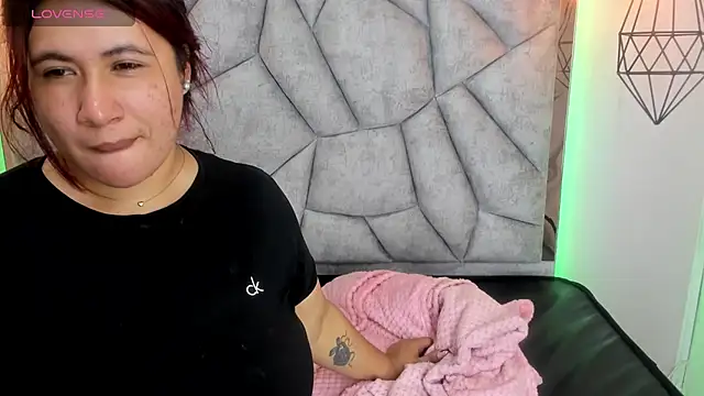 Snapshot of Addyy_02 chatting on August 4, 2026, 6:10 pm Addyy 02 online show from August 4, 2026, 6:10 pm