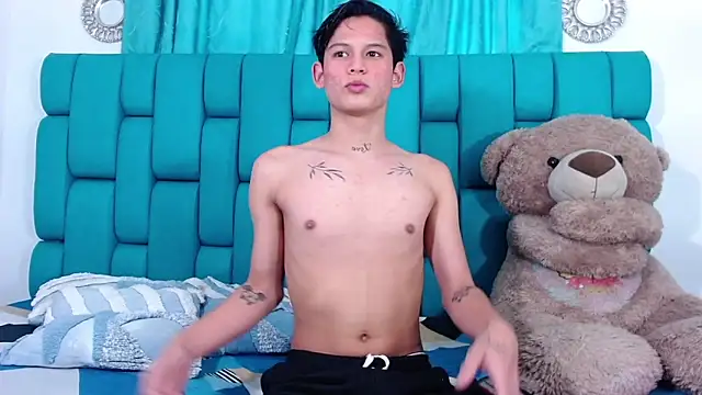 Snapshot of Brian_hot chatting on October 11, 2025, 12:47 pm Brian hot online show from October 11, 2025, 12:47 pm