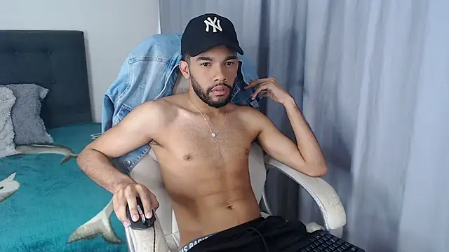 Snapshot of andresnoir_ chatting on October 12, 2025, 2:16 pm andresnoir online show from October 12, 2025, 2:16 pm