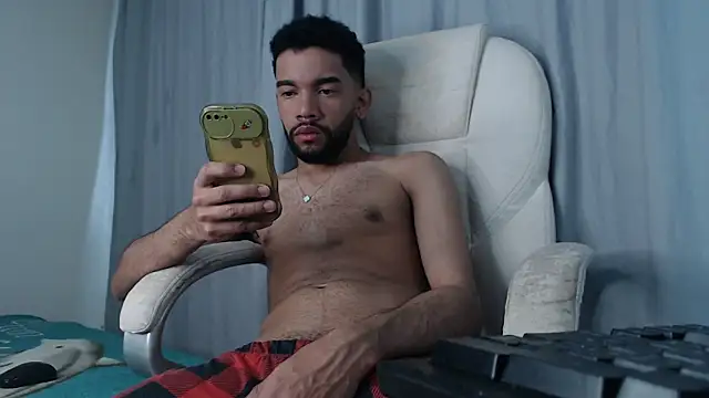 Snapshot of andresnoir_ chatting on October 23, 2025, 2:38 pm andresnoir online show from October 23, 2025, 2:38 pm