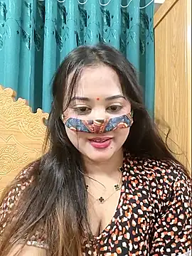 Snapshot of Beauty_Queen_Soniya chatting on May 15, 2026, 7:59 am Beauty Queen Soniya online show from May 15, 2026, 7:59 am