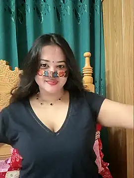 Snapshot of Beauty_Queen_Soniya chatting on May 22, 2026, 2:08 am Beauty Queen Soniya online show from May 22, 2026, 2:08 am