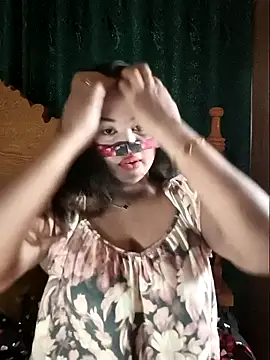 Snapshot of Beauty_Queen_Soniya chatting on May 24, 2026, 2:38 am Beauty Queen Soniya online show from May 24, 2026, 2:38 am