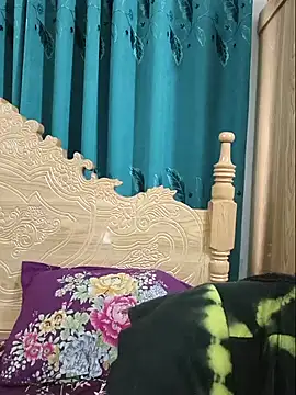 Snapshot of Beauty_Queen_Soniya chatting on June 14, 2026, 1:58 am Beauty Queen Soniya online show from June 14, 2026, 1:58 am