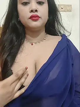 Snapshot of Beauty_Queen_Soniya chatting on July 26, 2026, 1:03 am Beauty Queen Soniya online show from July 26, 2026, 1:03 am
