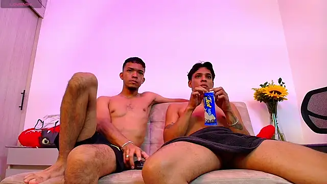 Snapshot of thomas_elg chatting on October 16, 2025, 4:57 am thomas elg online show from October 16, 2025, 4:57 am