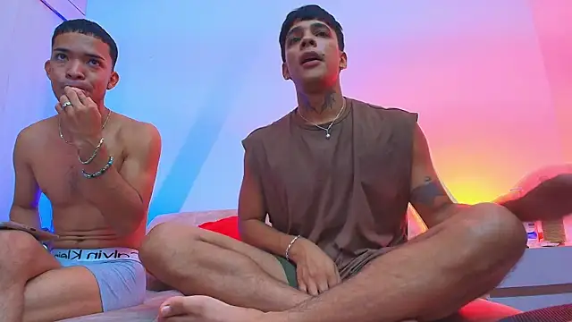 Snapshot of thomas_elg chatting on November 19, 2025, 1:05 am thomas elg online show from November 19, 2025, 1:05 am