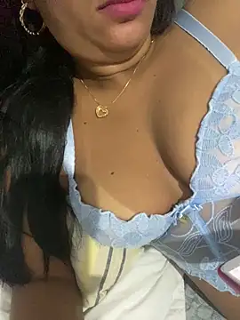 Snapshot of Brunamorenago chatting on May 8, 2026, 1:27 pm Brunamorenago online show from May 8, 2026, 1:27 pm
