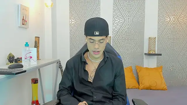 JacobBlackwell  online show from January 7, 2026, 7:27 pm